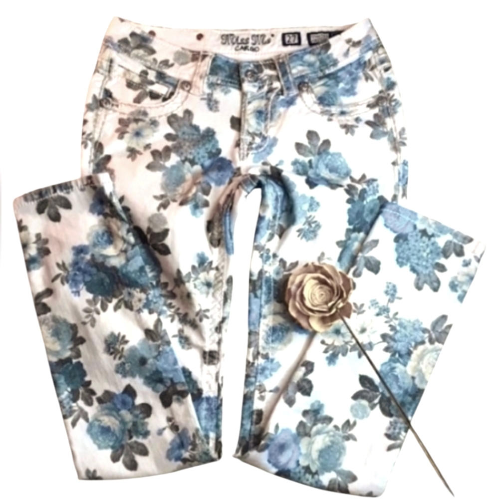 Miss Me Cargo Ankle Skinny Jeans. Women's Size: Waist 27x30 Inseam. - Picture 2 of 12
